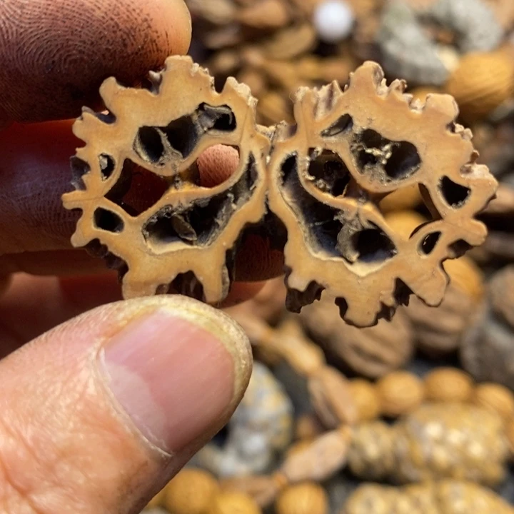 文玩核桃吊坠东北特产300