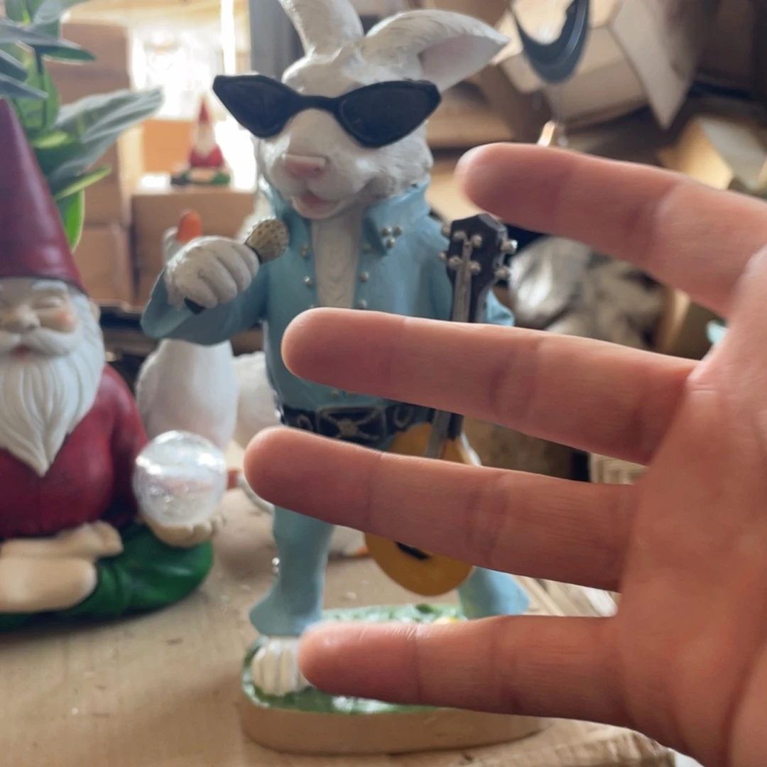 【闪购商品】树脂摇滚风兔子摆件