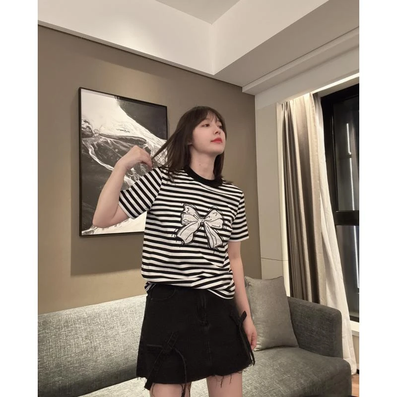 BETTER JOELAY-【耀眼蝴蝶结】时尚百搭简约宽松T恤短袖休闲风Z7555