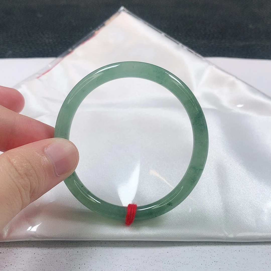 未镶嵌手镯（贵妃镯）翡翠317