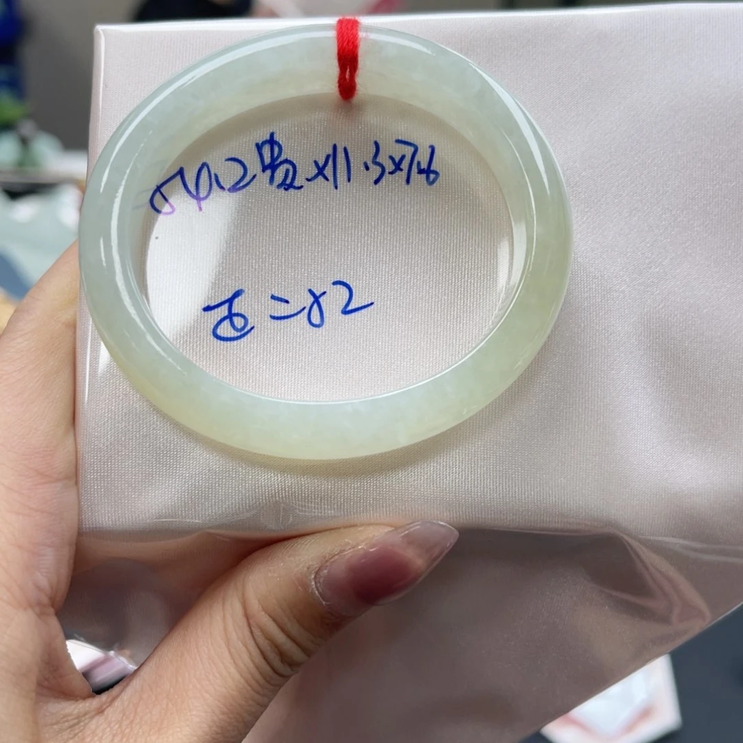 未镶嵌手镯翡翠翡翠