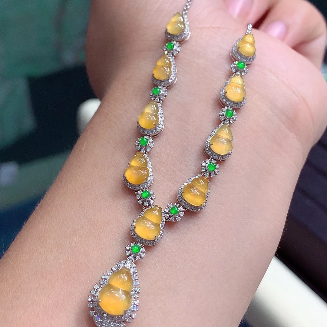 吊坠(不含链)18K金镶嵌翡翠