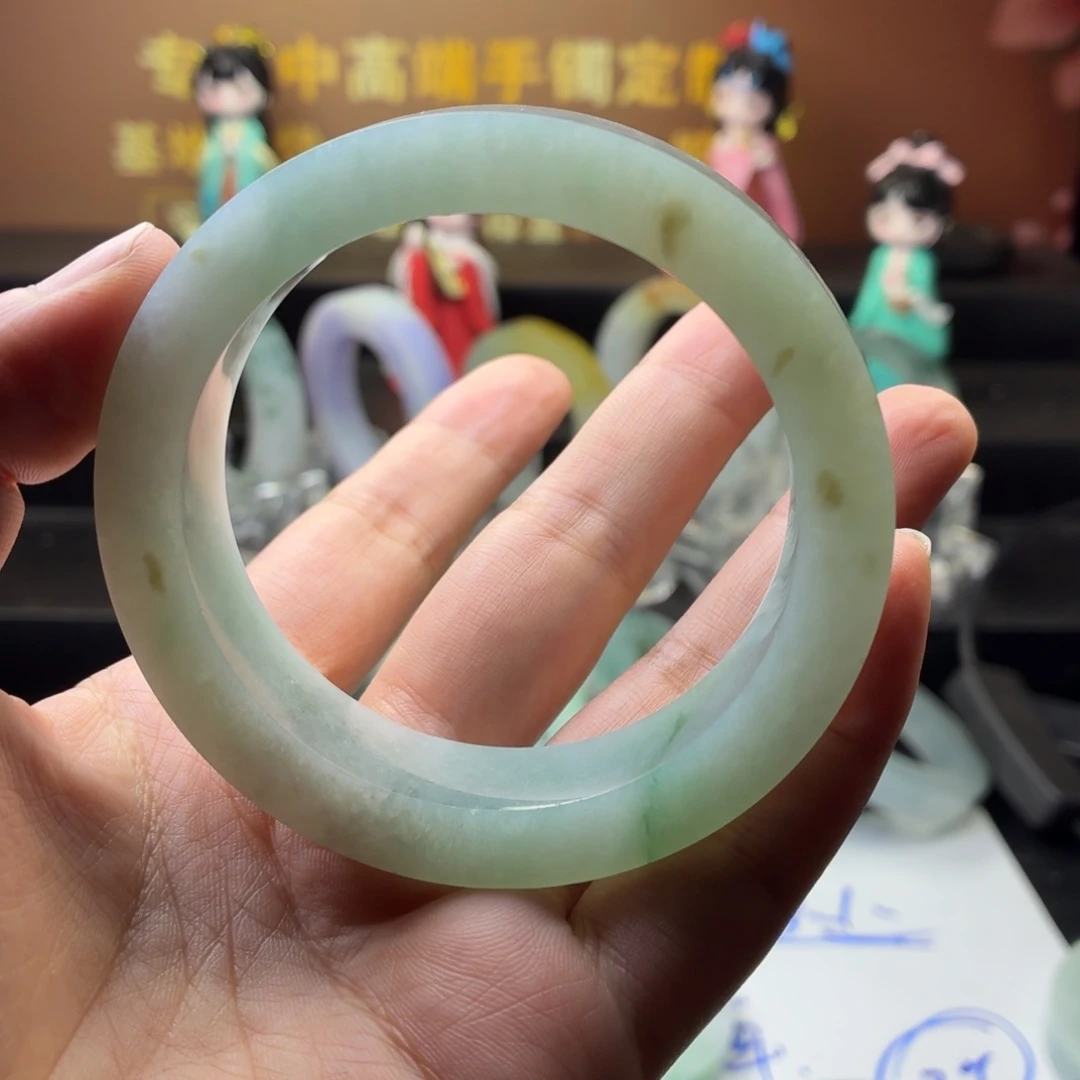 ～***超未镶嵌缅A翡翠定制翡翠