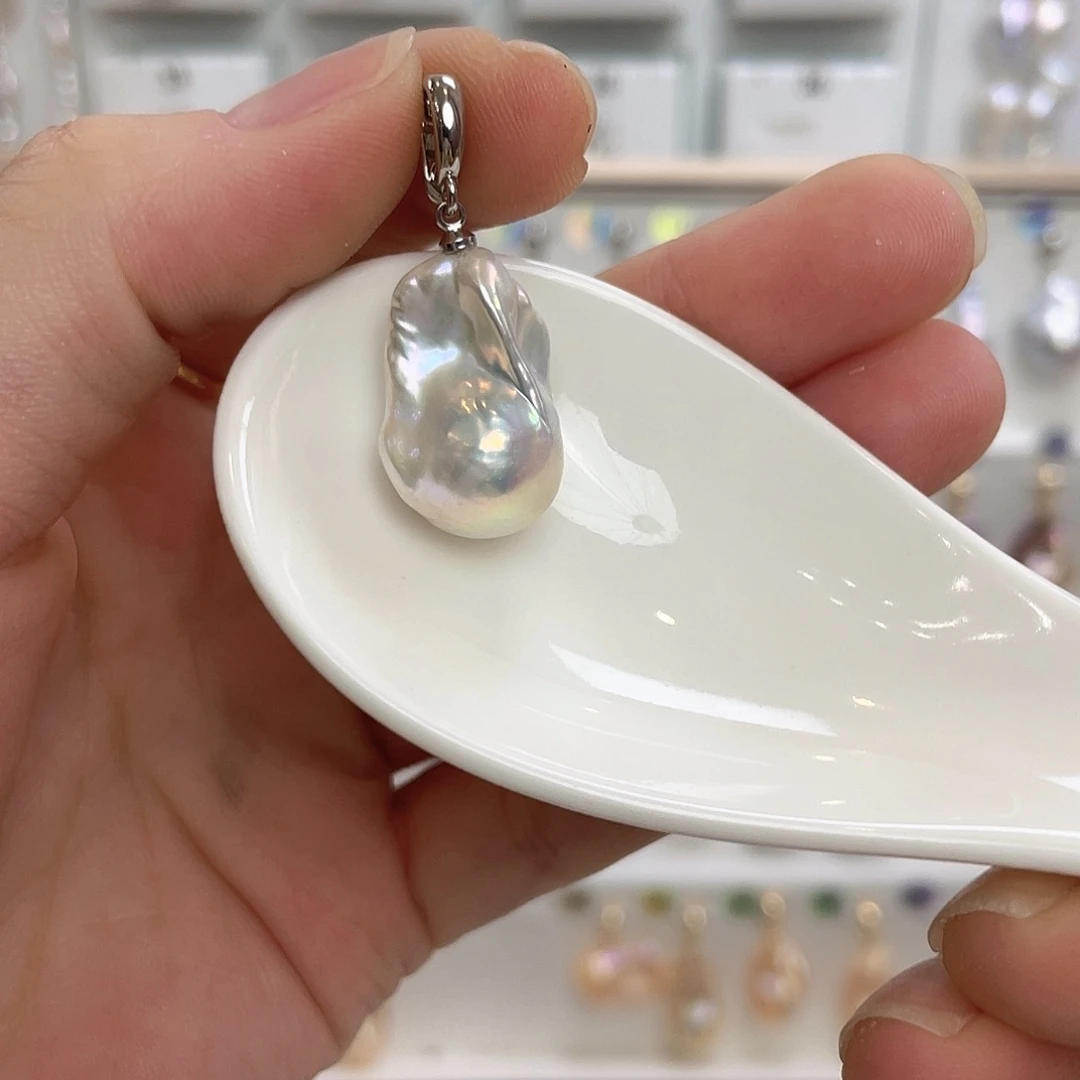 淡水珍珠银S925镶嵌颈饰s***?