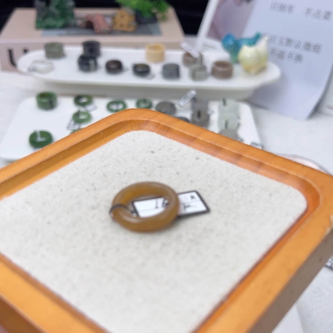 和田玉（糖玉）未镶嵌戒指k84 红糖细条 16.9 不退换