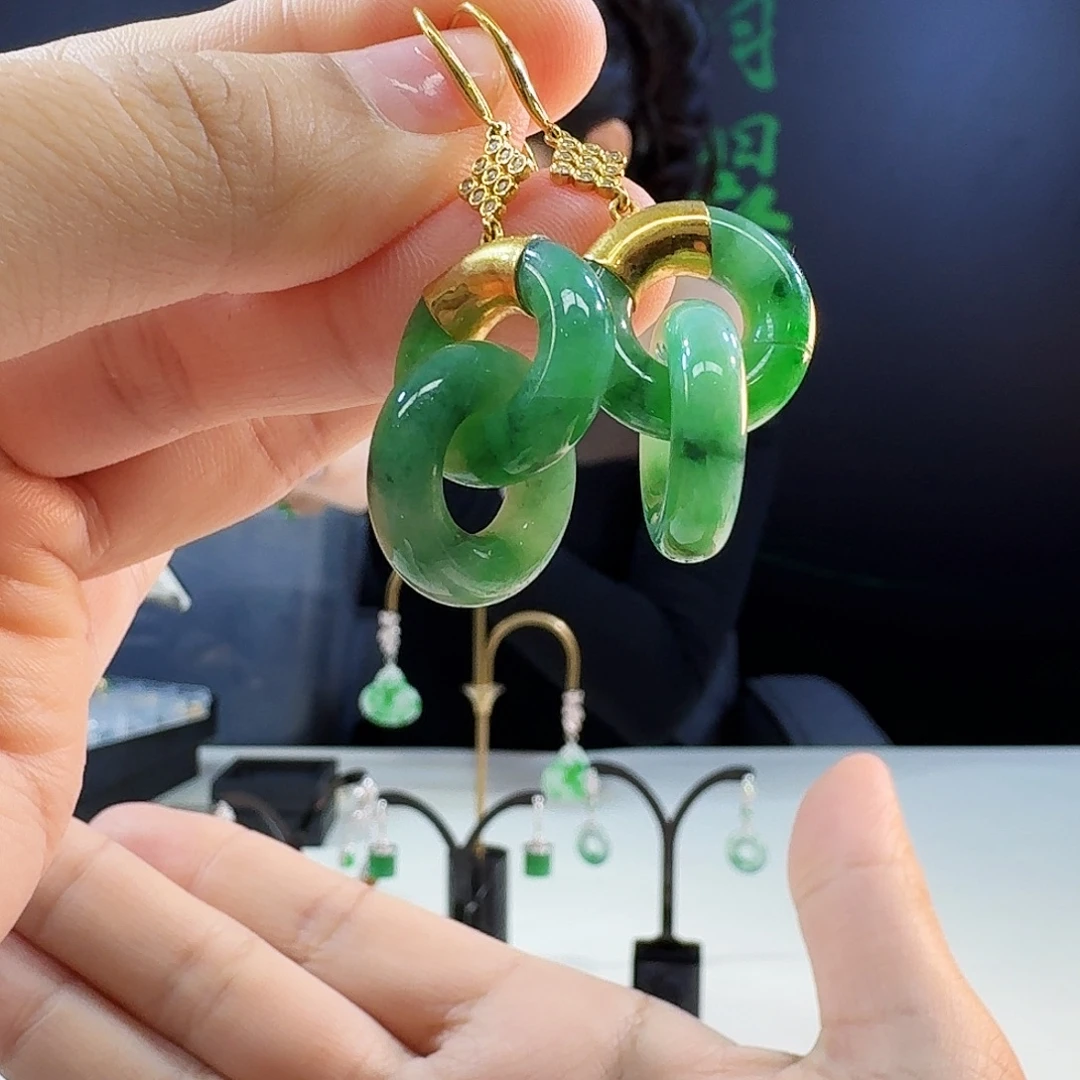 翡翠18K金镶嵌耳饰18k镶嵌有纹有瑕疵