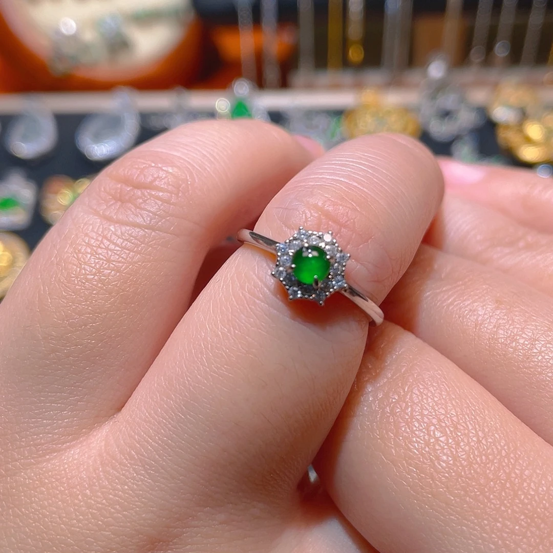 玫****翡翠银S925镶嵌吊坠(不含链)