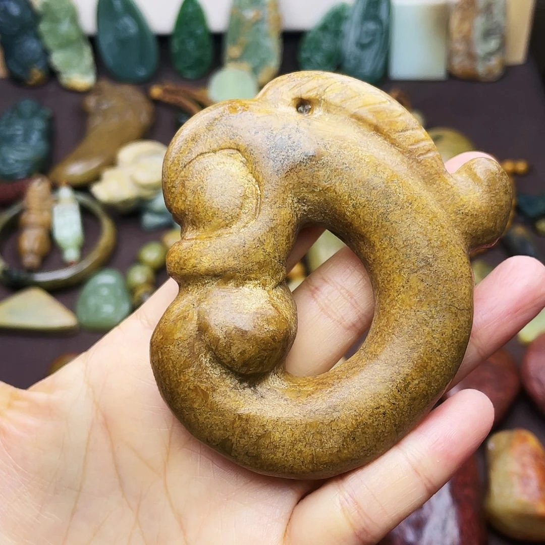 岫岩河磨玉（透闪石质玉）未镶嵌颈饰