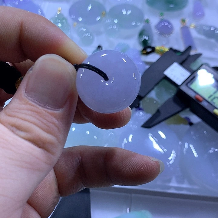 翡翠未镶嵌颈饰天然翡翠A货吊坠