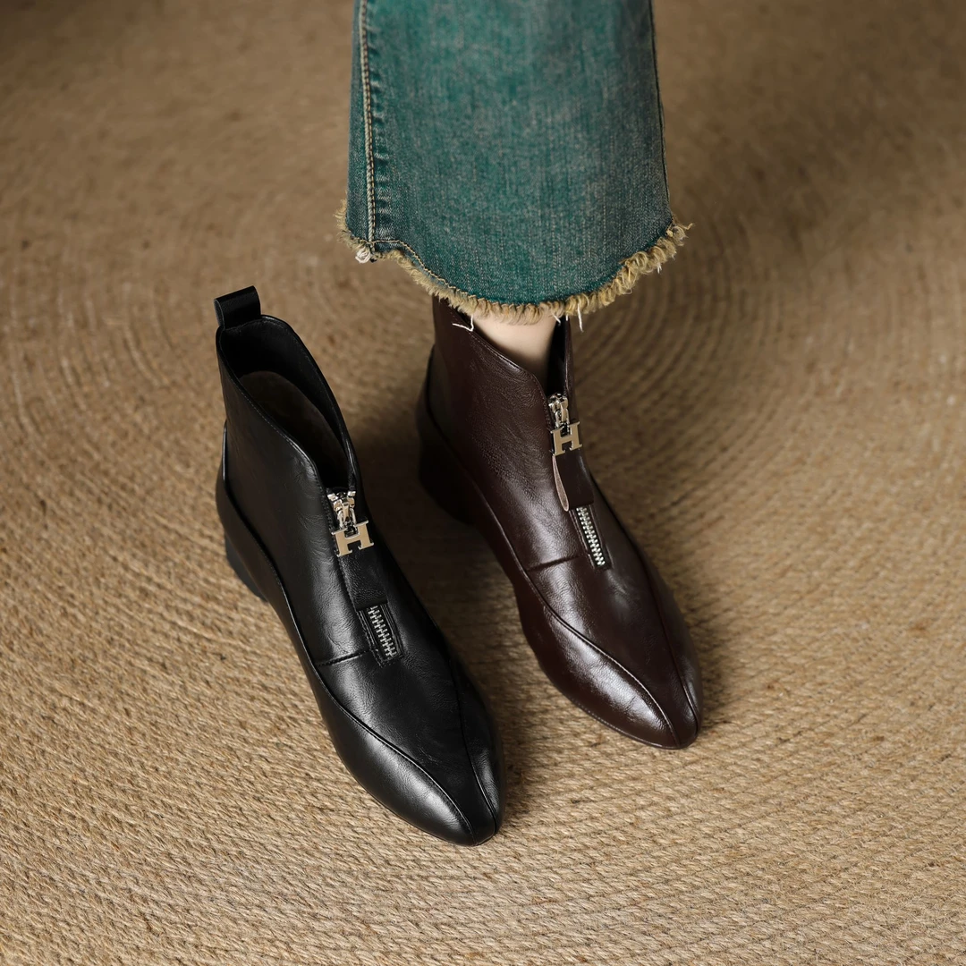 (001-034）2024秋冬季新款时尚百搭短靴【按编码去拍】