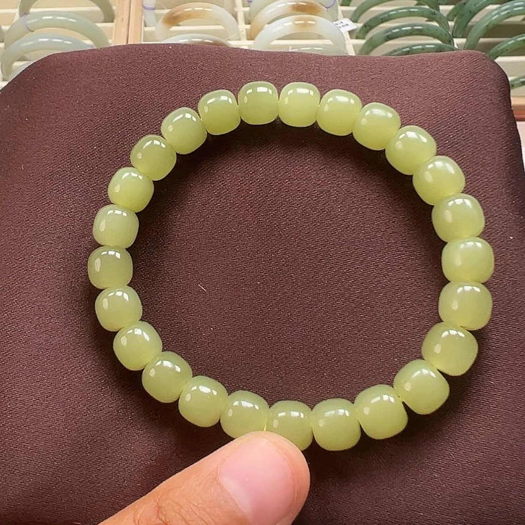 和田玉手镯未镶嵌和田玉