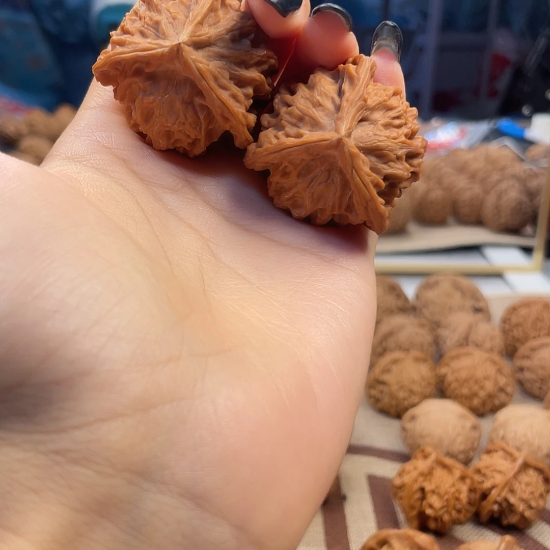 用***7文玩核桃吊坠盘山三棱