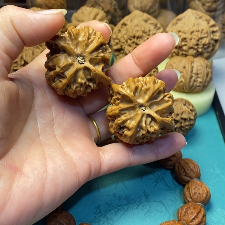 文玩核桃把件苹果