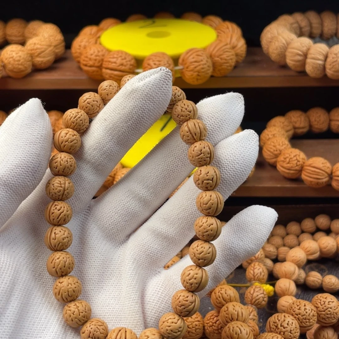 智***ᓫ吊坠桃核野生奶豆