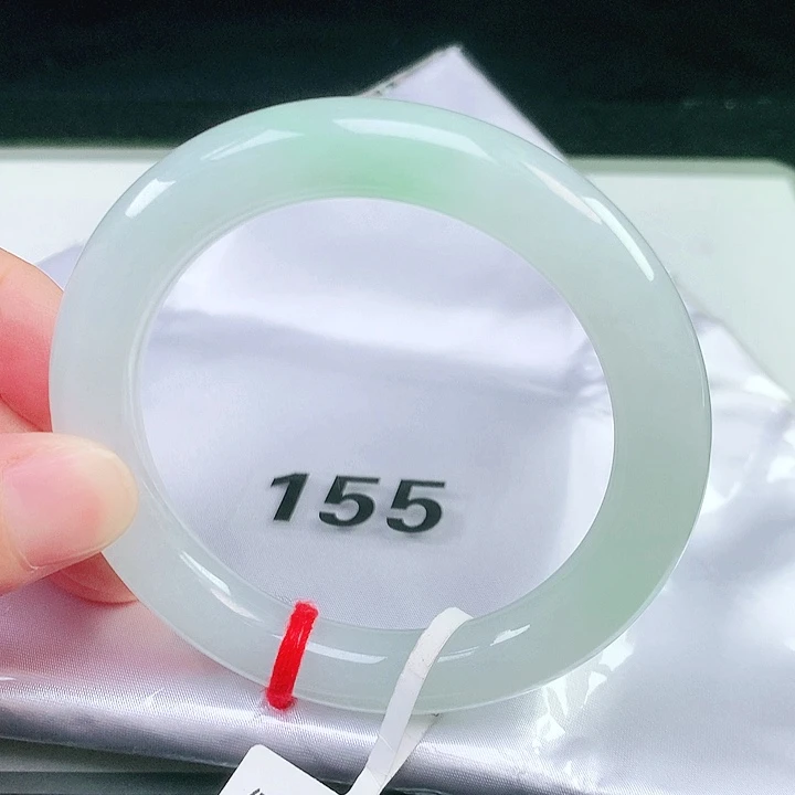 未镶嵌手镯（圆镯）翡翠155