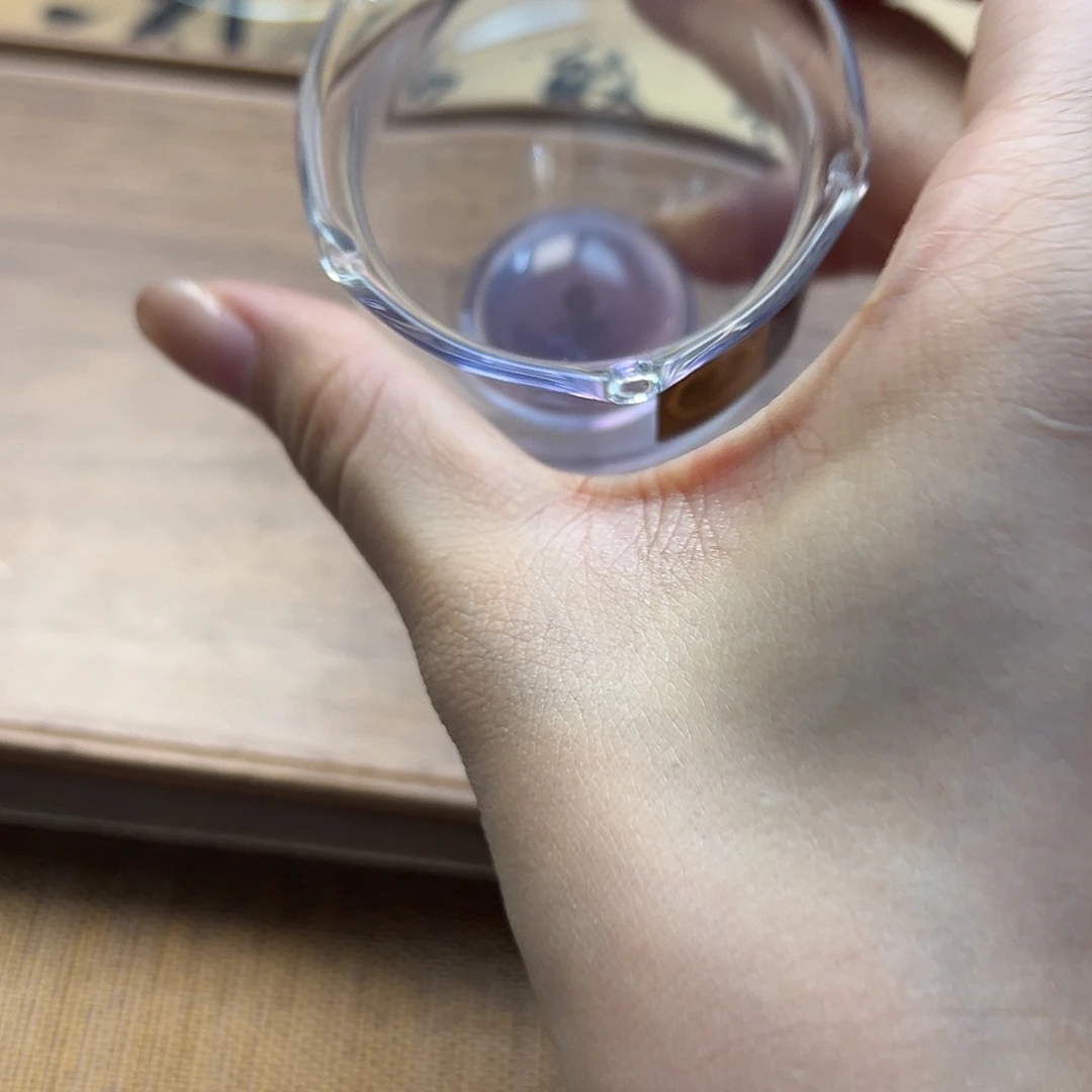 大***莲禾器。
