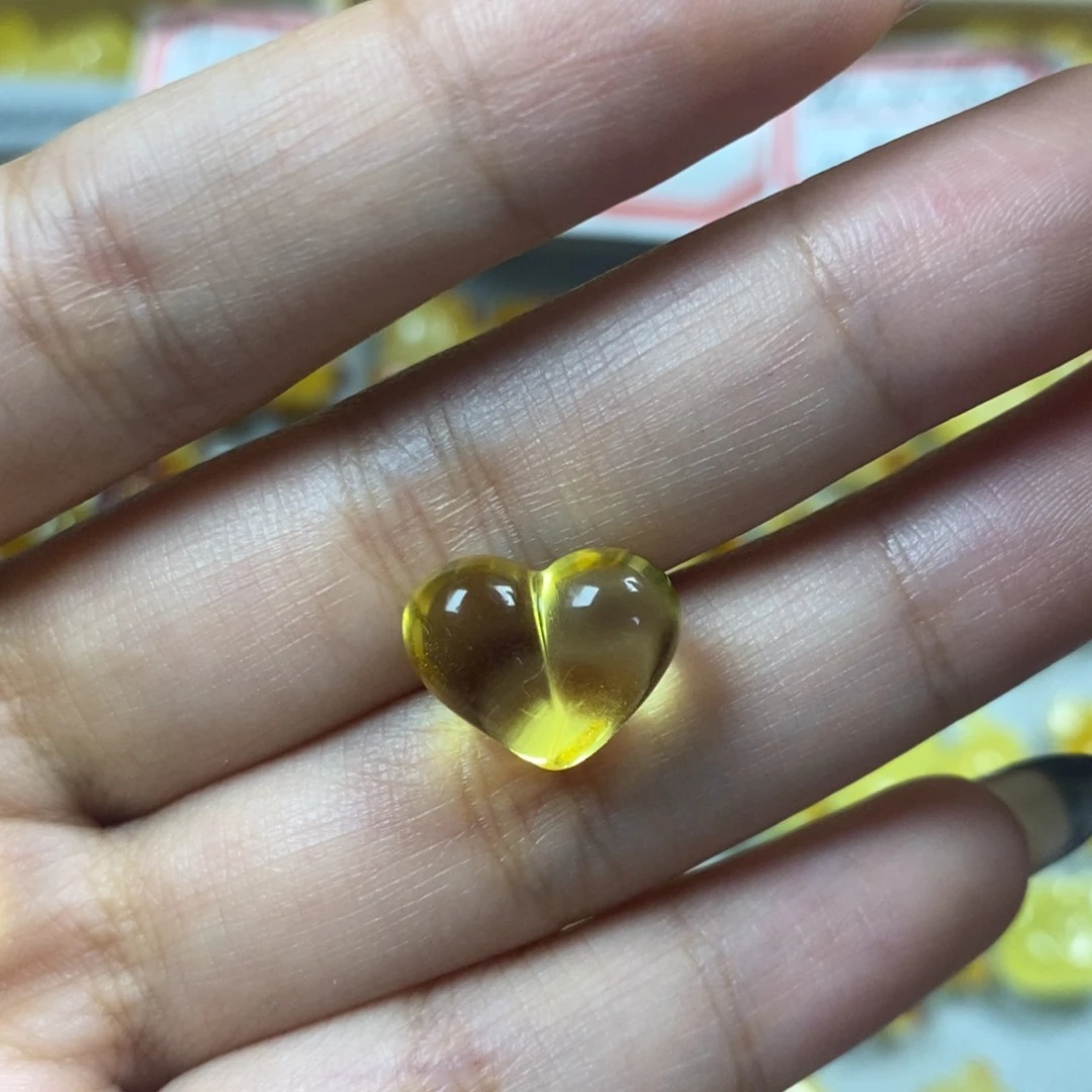未镶嵌颈饰蜜蜡屁桃