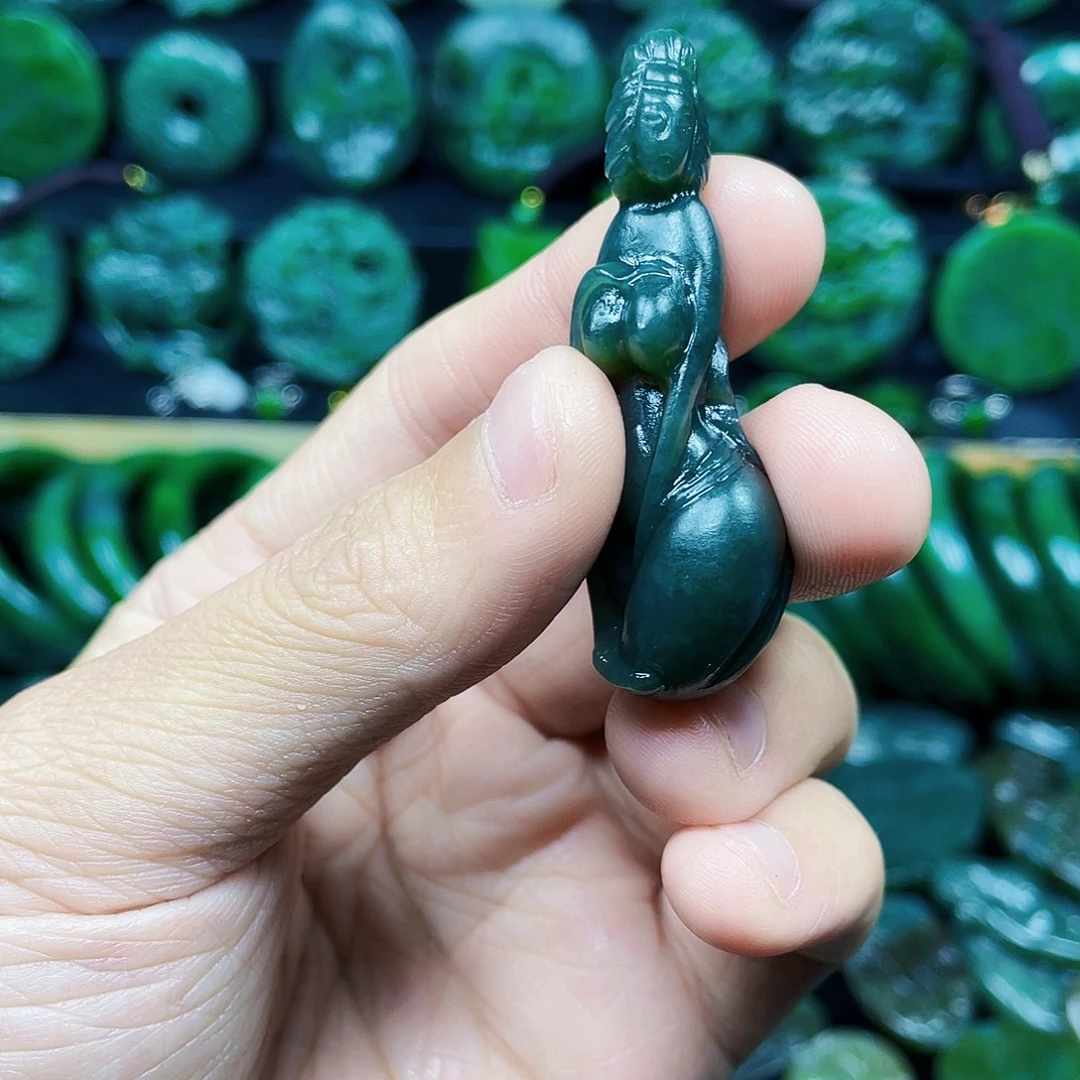 和田玉未镶嵌珠宝半成品