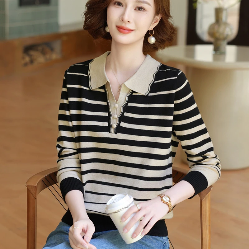 2025新款妈妈秋冬针织小衫洋气毛衣中老年女装打底衫时尚条纹上衣