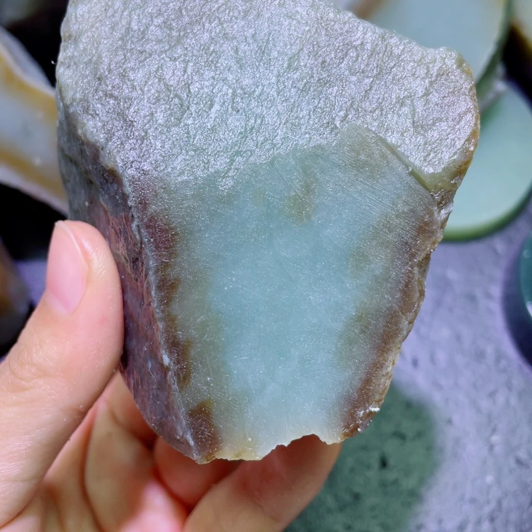 和田玉未镶嵌珠宝半成品