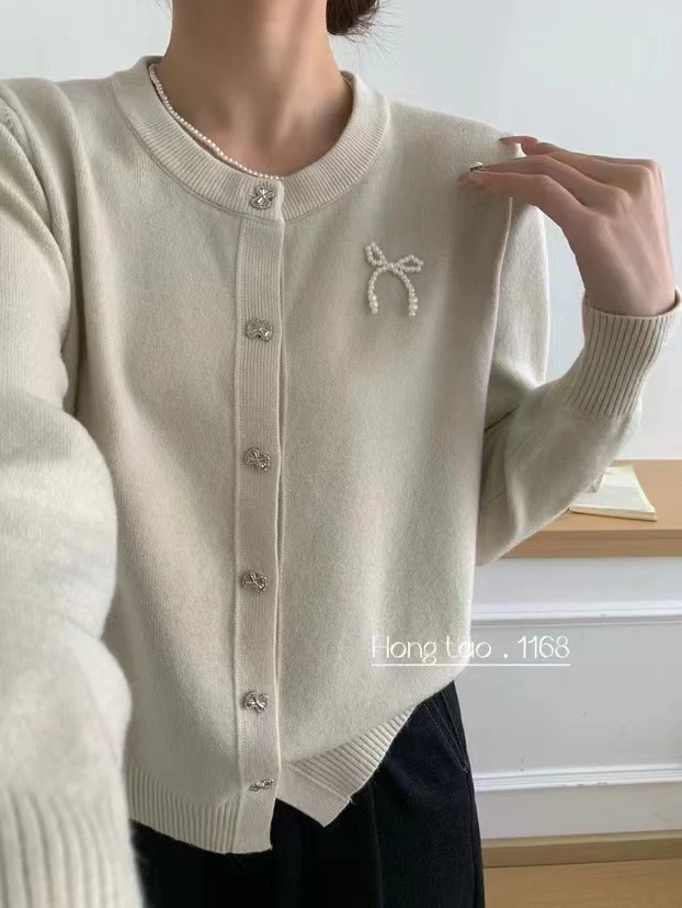 新款开衫蝴蝶结钉珠百搭毛衣