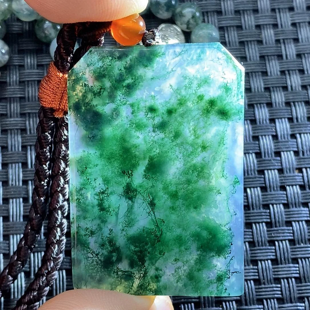 玛瑙/玉髓颈饰未镶嵌绣****发