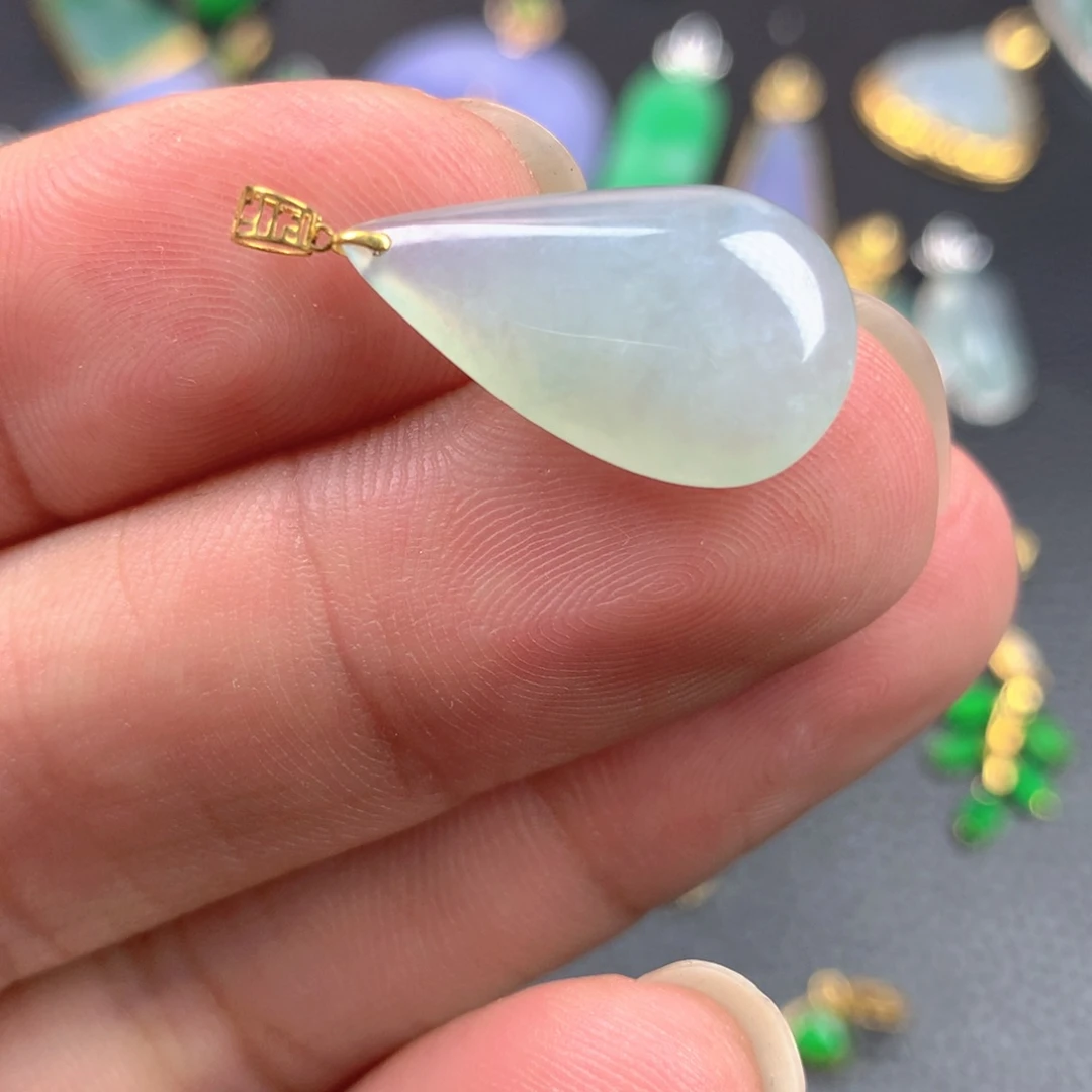 【闪购商品】翡翠18K金镶嵌颈饰翡翠