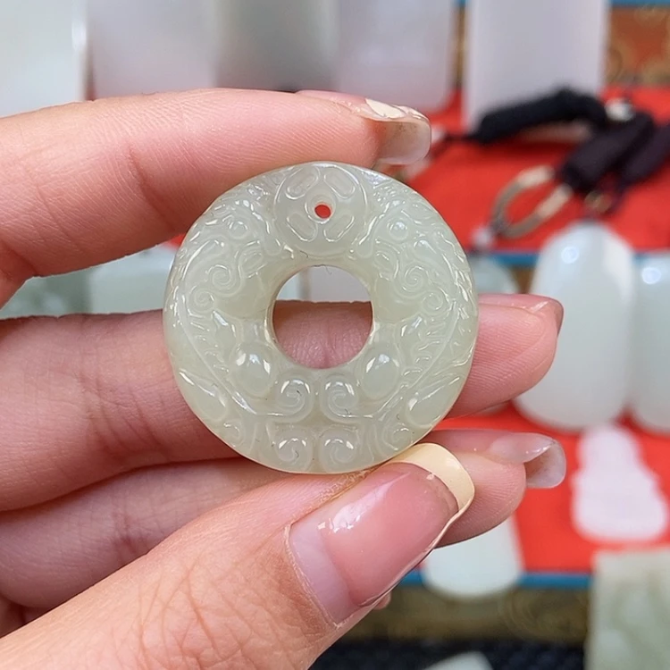 【闪购商品】颈饰未镶嵌和田玉