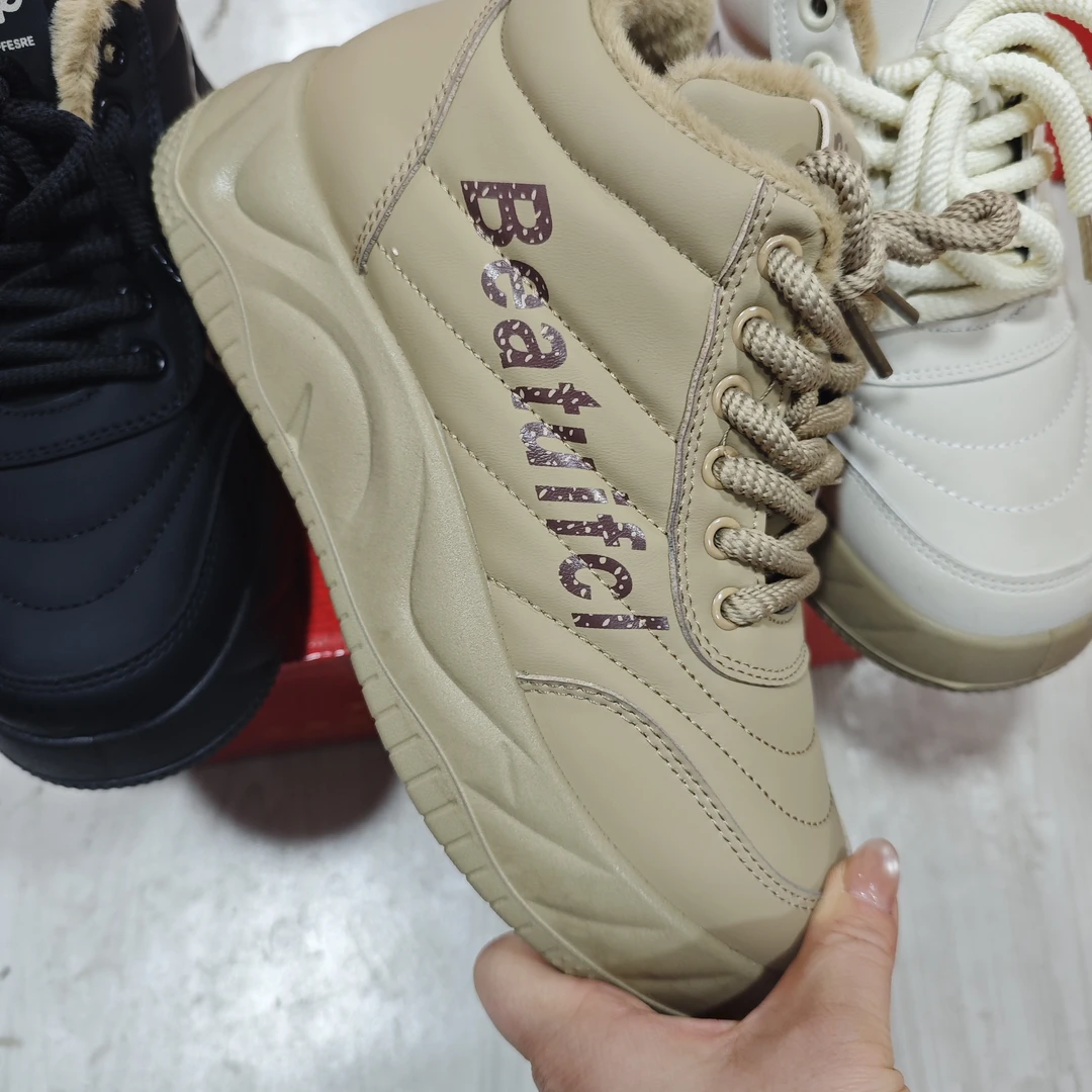 mb2530超轻底高档超纤皮防水皮面女靴