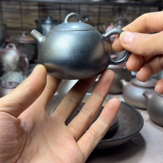 壶庄诚柴烧坭兴陶壶150（
