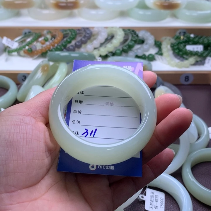 和田玉未镶嵌手镯52