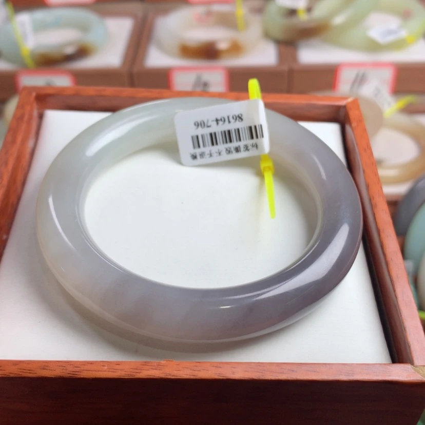 【闪购商品】和田玉手镯未镶嵌