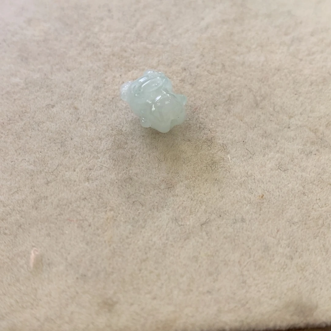 暹***罗翡翠挂件未镶嵌翡翠挂件