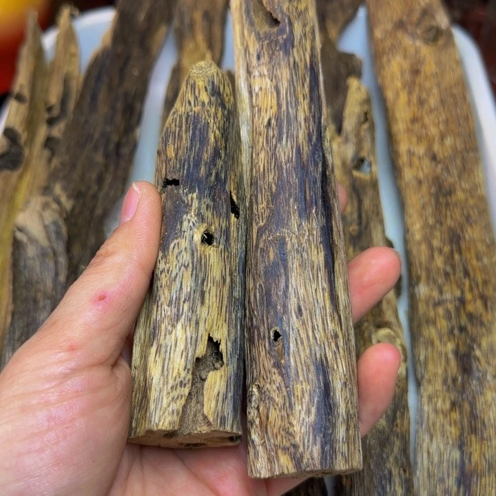 沉香沉香碎屑动****?白棋虫漏花果香