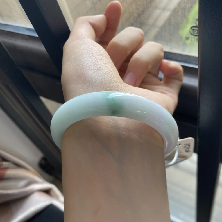缅甸天然A货翡翠56圈