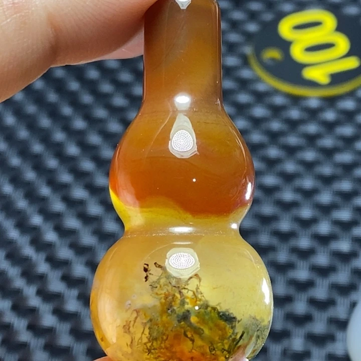 玛瑙/玉髓颈饰未镶嵌大*兵