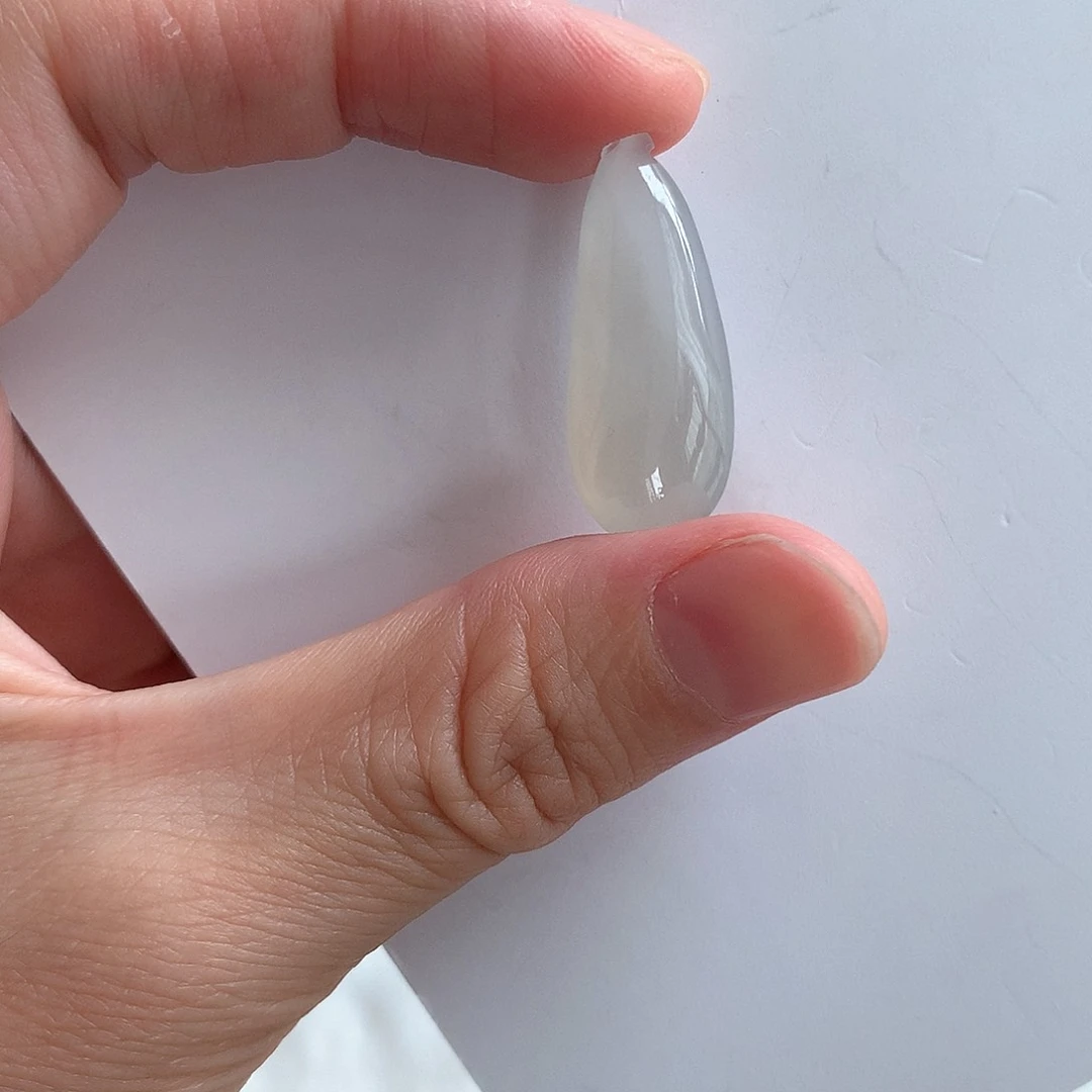 翡翠未镶嵌颈饰?***?瓜