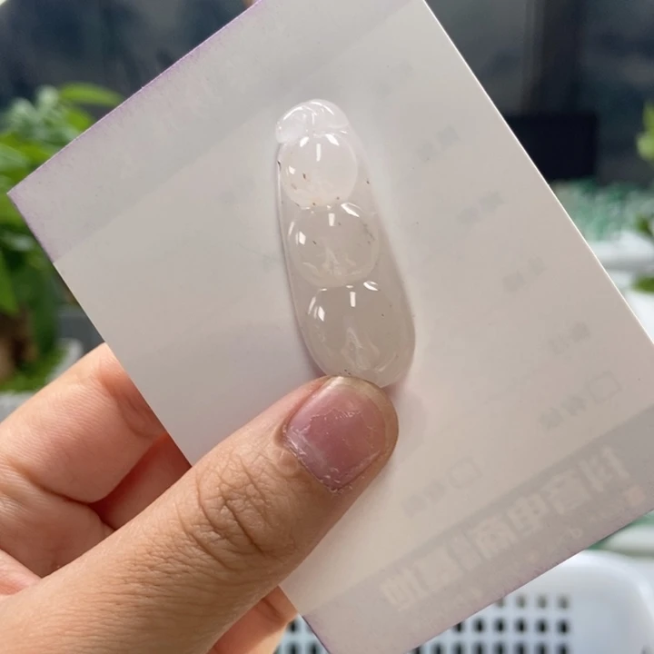 石英质玉颈饰未镶嵌