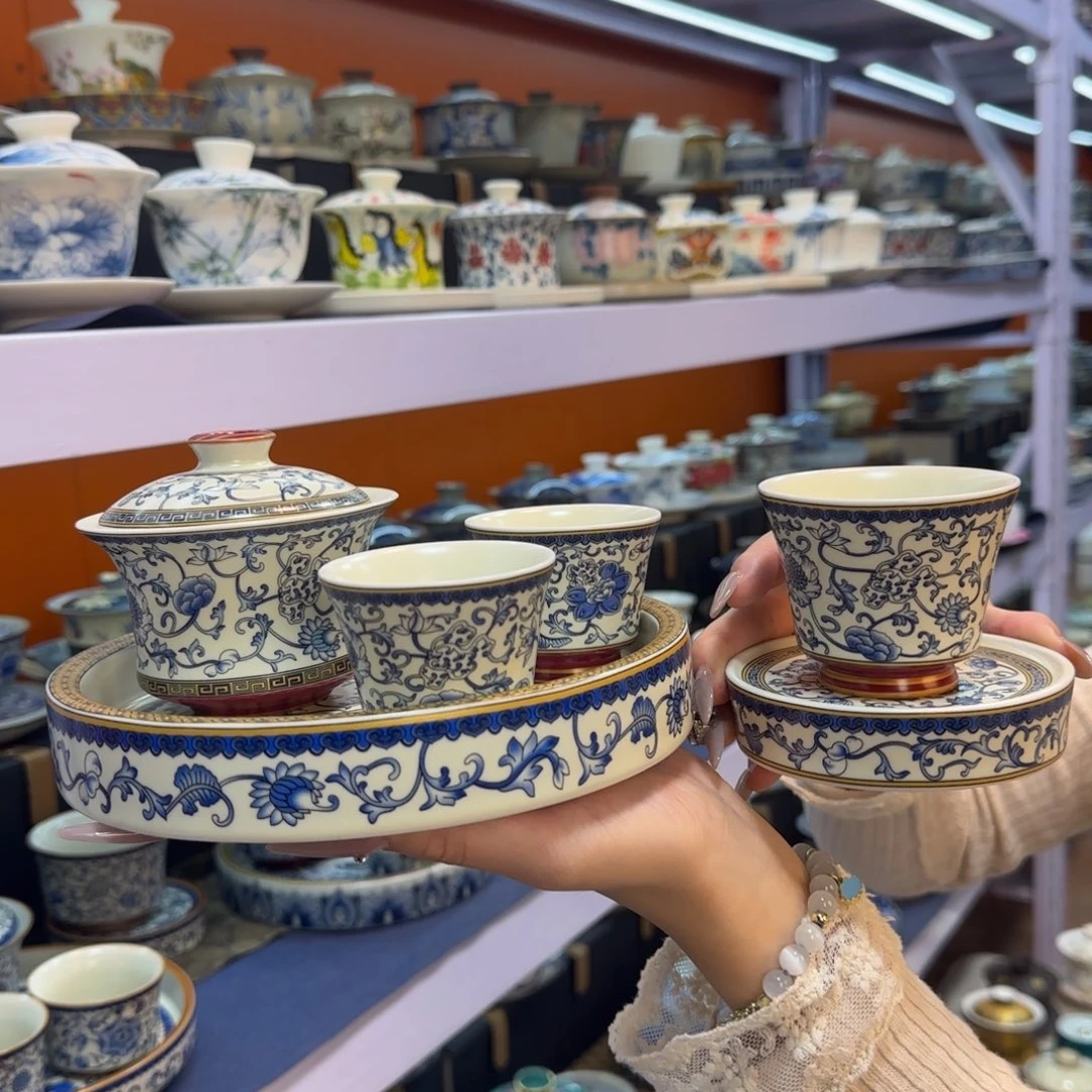 我在外面吃饭呢你在哪了我