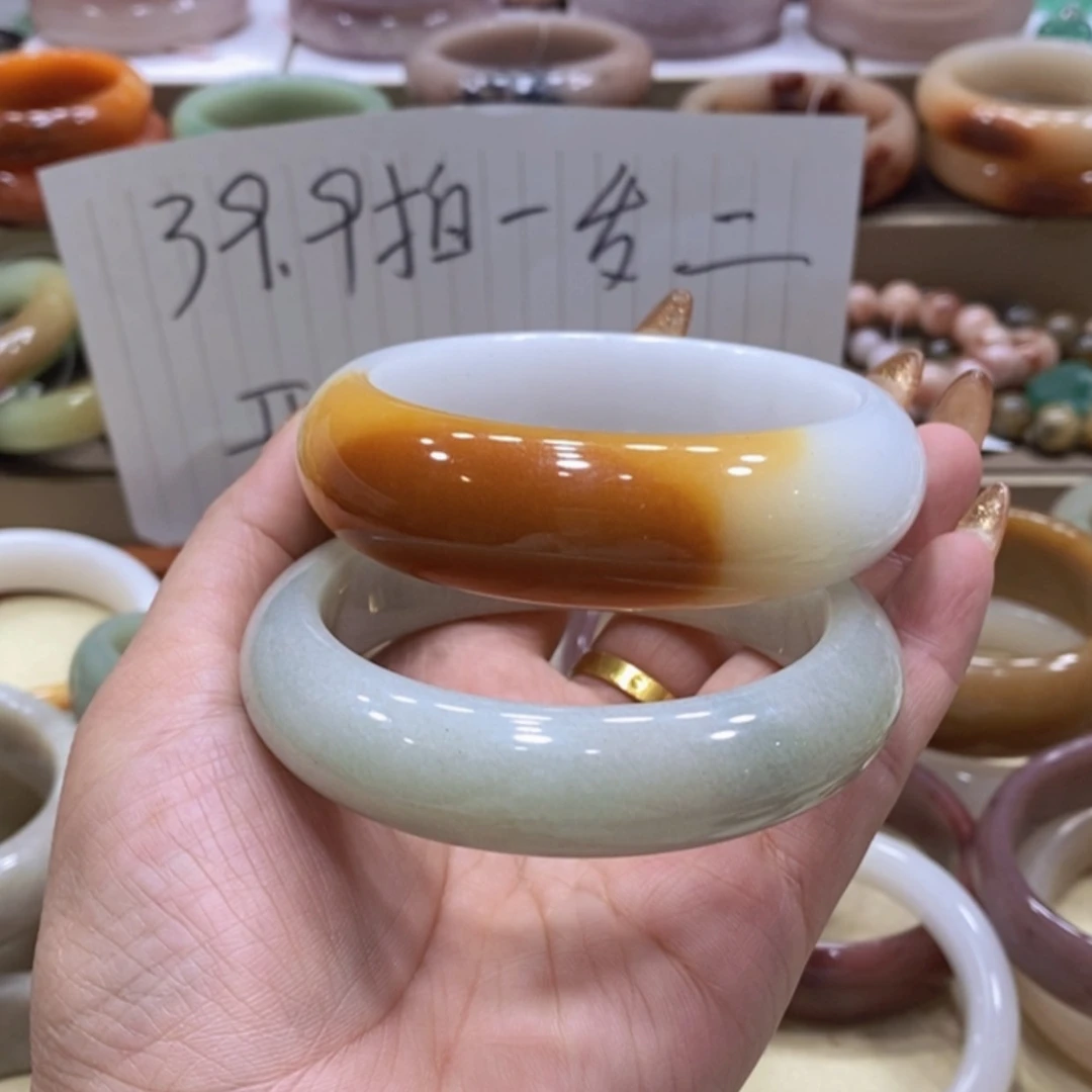 【闪购商品】未镶嵌手镯石英质玉潘*