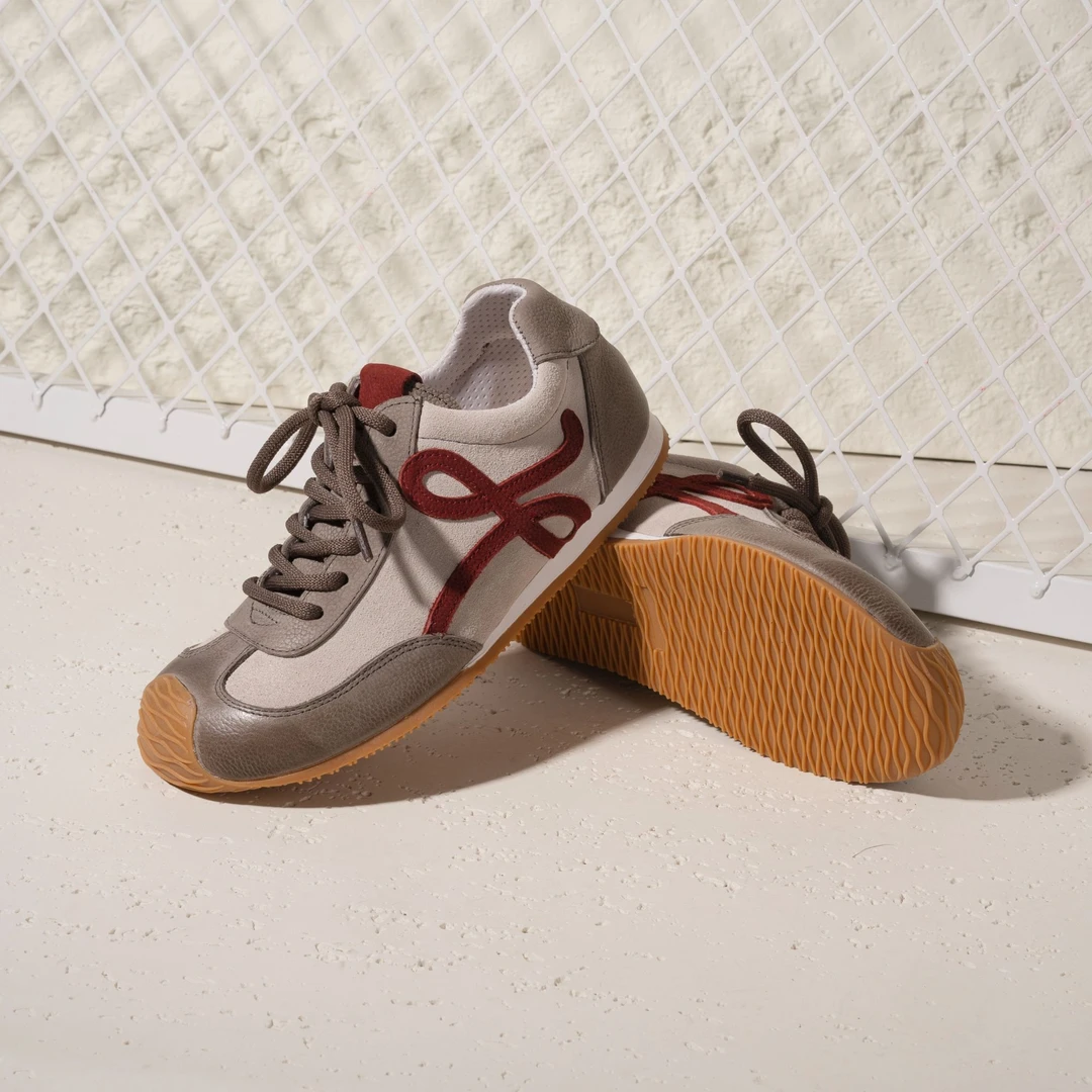 2025春夏上新头层牛皮复古手工鞋软底软面运动百搭经典百搭8369-1