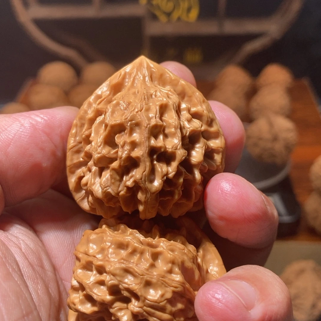 星***员文玩核桃把件39.5龙门涧
