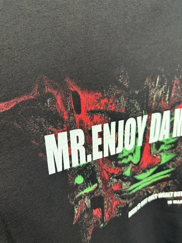 B17这个巨好看！国风涂鸦印花短袖，满满元素感！夏季时尚内搭！