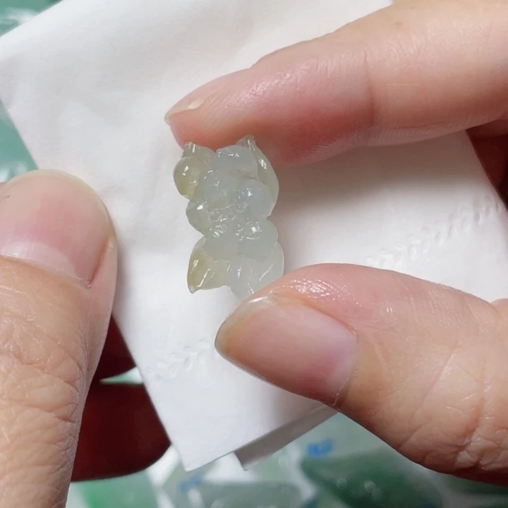 未镶嵌定制翡翠随行