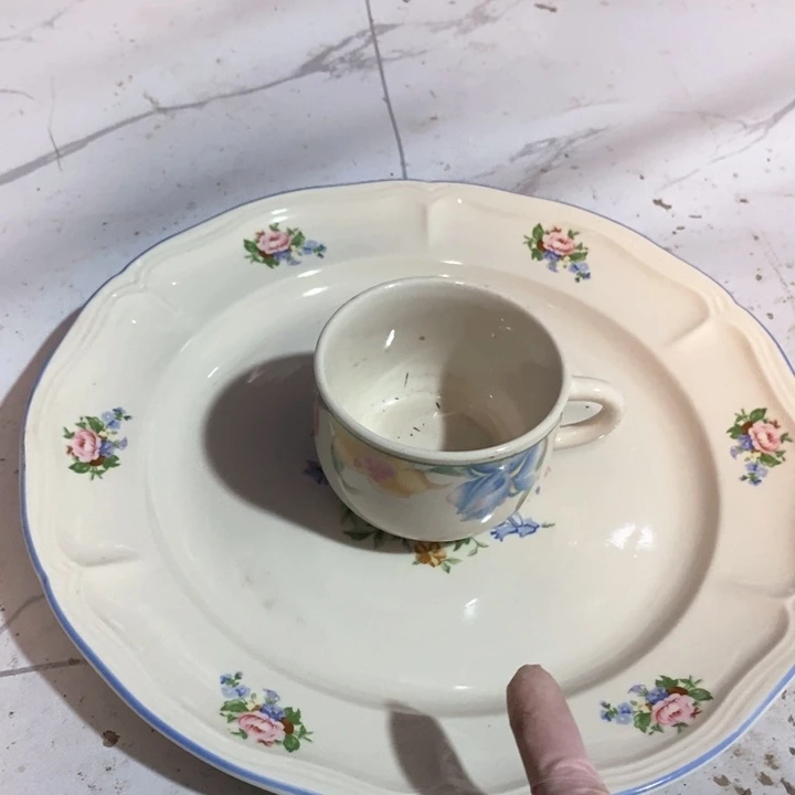 你***张瓷片炻器瓷盘子杯子
