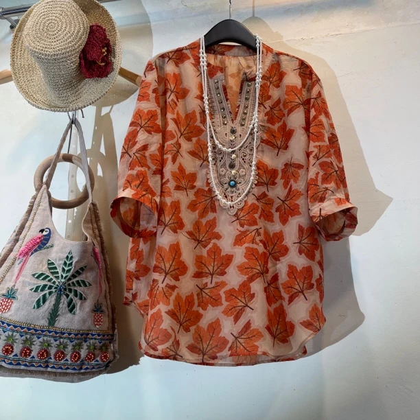 2025夏季新款，（复古枫叶红）古法刺绣手工铆钉气质上衣中袖