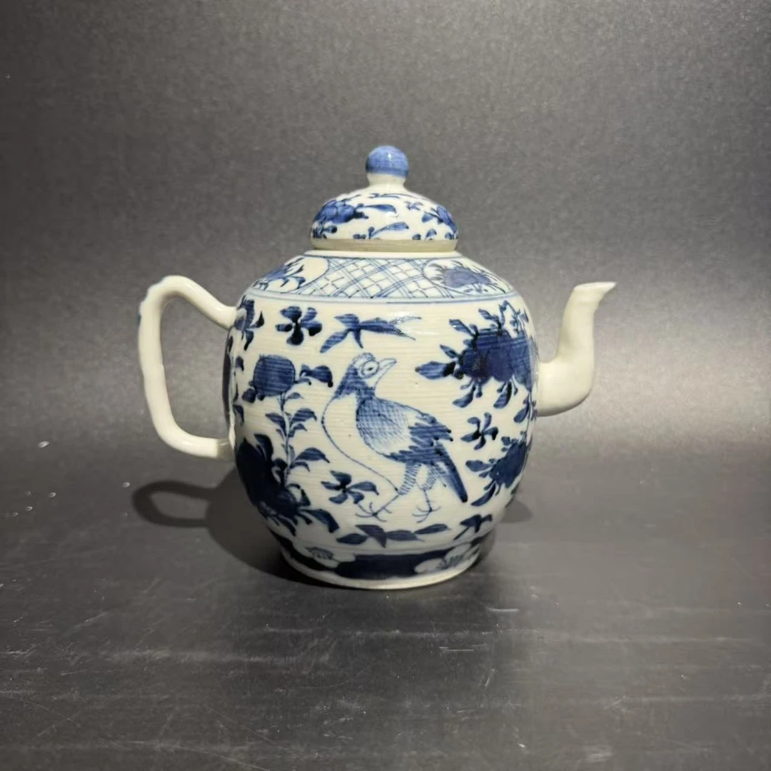 C-A0831065 清晚期 青花缠枝花鸟纹壶 高度15.5 宽度18