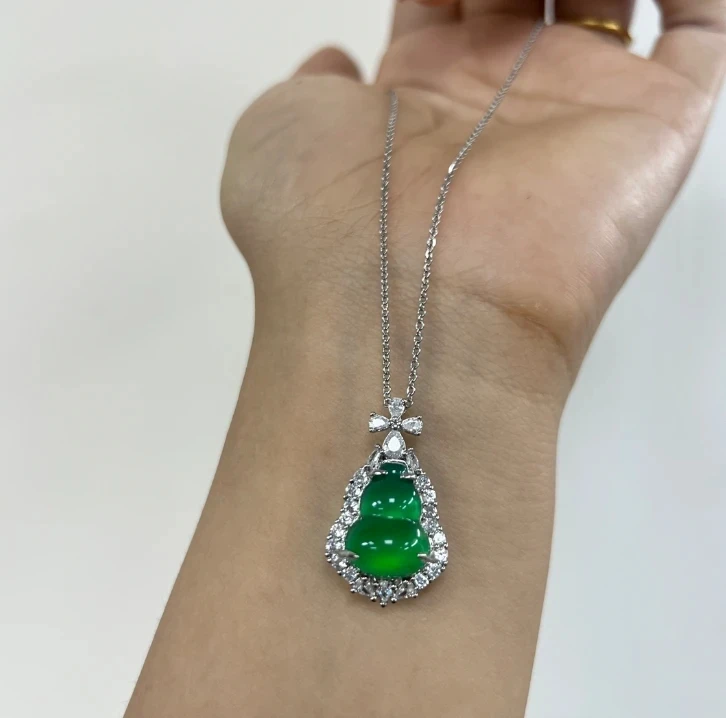 【假一赔三】保真果绿色葫芦吊坠锁骨链吊坠玉髓