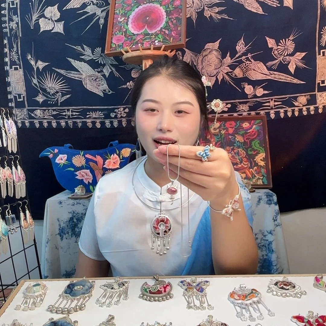 刺绣民族风复古风吊坠