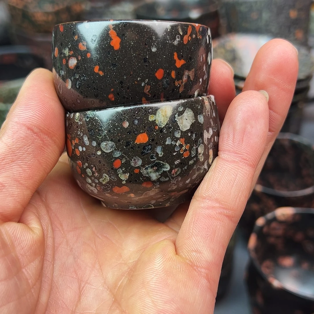 叔****梅花玉茶周边配套微瑕